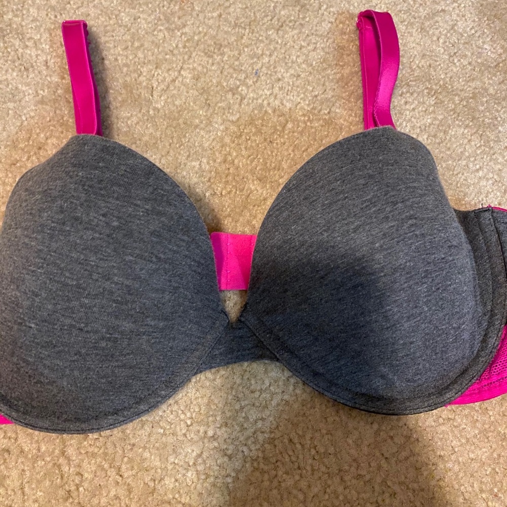 PINK victoria’s secret BRA (36D)